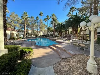 Photo #5: 2551391 Listing 