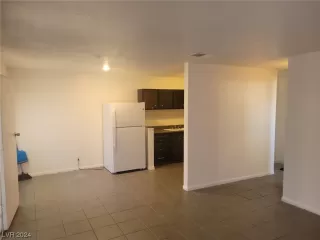 Photo #2: 2551392 Listing 