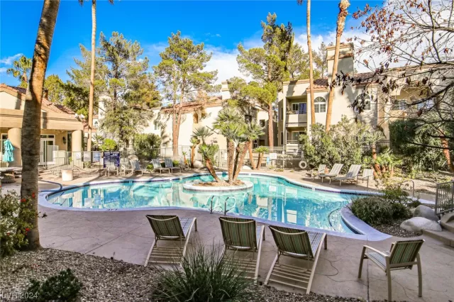 MLS: 2551403 Condo For Sale