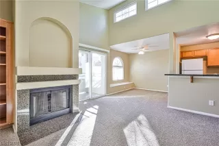 Photo #5: 2551403 Listing