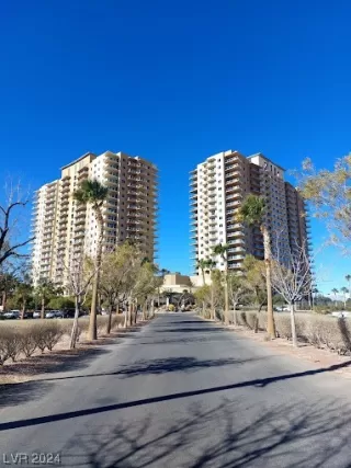 Photo #1: 2551404 Listing 