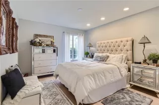 Photo #6: 2551449 Listing 