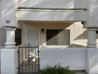 Photo #1: 2551454 Listing