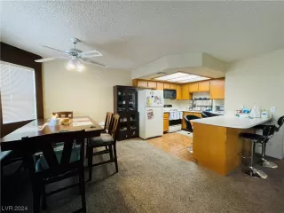 Photo #2: 2551454 Listing