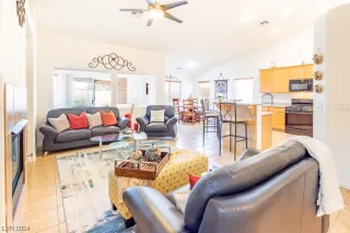 Photo #6: 2551475 Listing 