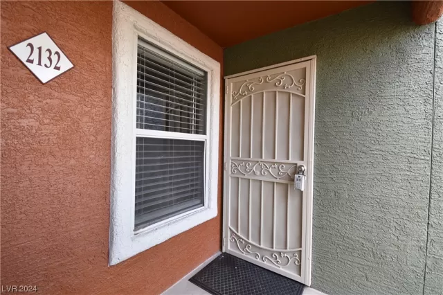 MLS: 2551536 Condo For Sale