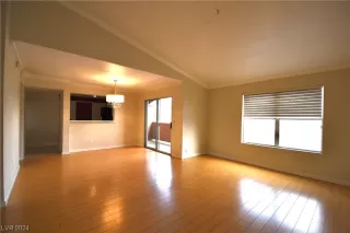 Photo #1: 2551536 Listing 