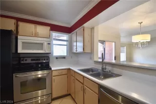 Photo #6: 2551536 Listing 