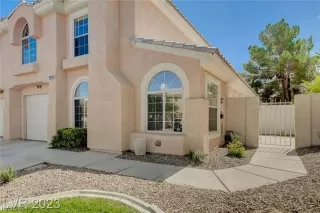 Photo #2: 2551549 Listing 