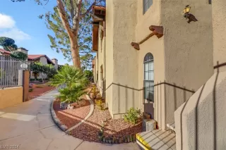 Photo #4: 2551554 Listing