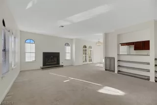 Photo #6: 2551554 Listing