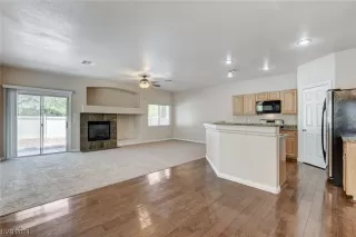 Photo #4: 2551595 Listing 