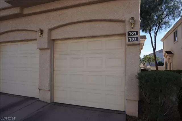 MLS: 2551637 Condo For Sale