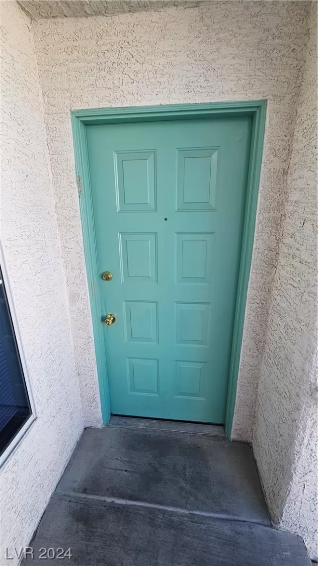 MLS: 2551638 Condo For Sale