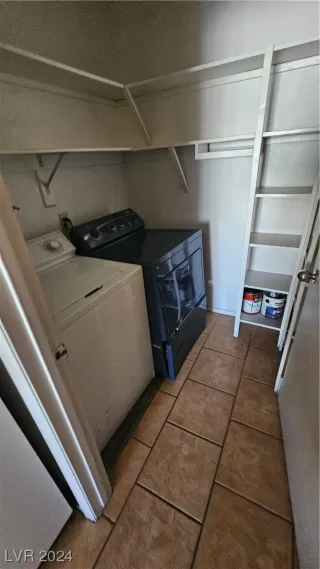 Photo #3: 2551638 Listing 