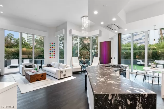 MLS: 2551640 Condo For Sale