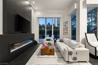 Photo #3: 2551640 Listing 