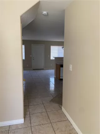 Photo #2: 2551650 Listing 