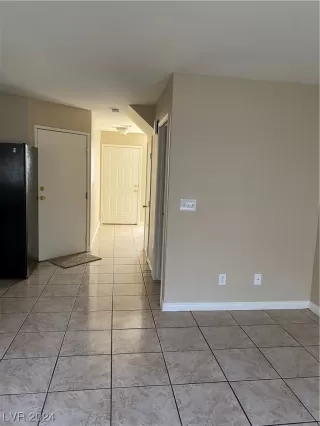 Photo #3: 2551650 Listing 