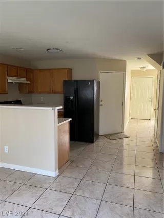 Photo #5: 2551650 Listing 