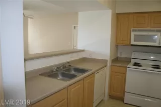 Photo #5: 2551659 Listing 