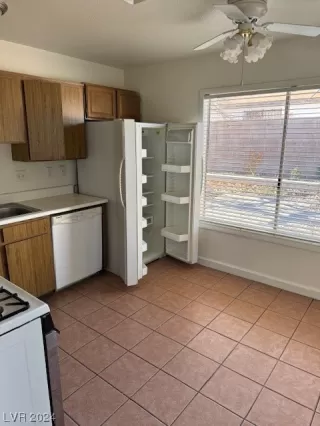 Photo #4: 2551667 Listing 