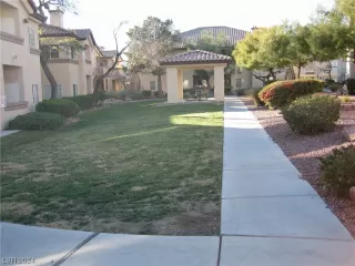 Photo #5: 2551700 Listing 