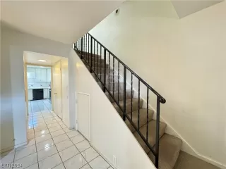 Photo #6: 2551709 Listing 