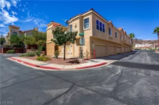 Photo #1: 2551712 Listing