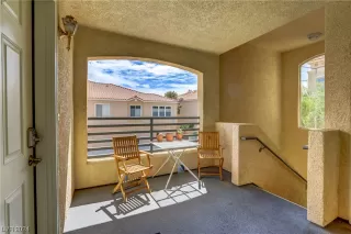 Photo #2: 2551712 Listing