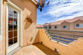 Photo #6: 2551712 Listing