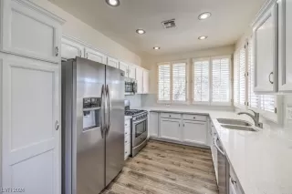 Photo #2: 2551750 Listing 