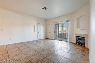 Photo #4: 2551804 Listing