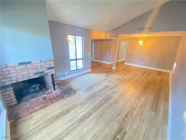 MLS: 2551824 Condo For Sale