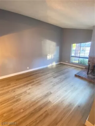 Photo #3: 2551824 Listing 