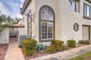 Photo #2: 2551846 Listing 