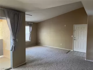 Photo #1: 2551853 Listing