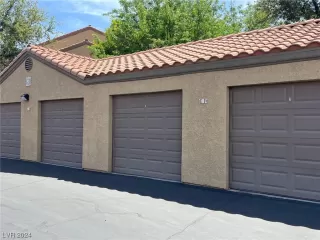 Photo #3: 2551853 Listing