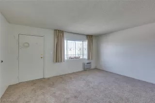 Photo #2: 2551877 Listing 