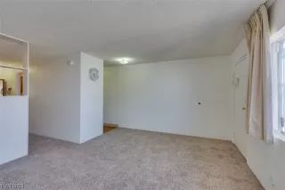 Photo #6: 2551877 Listing 