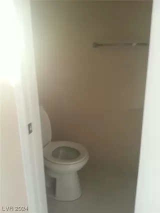 Photo #4: 2551888 Listing