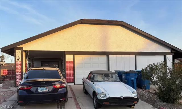 MLS: 2551892 Condo For Sale