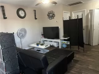 Photo #2: 2551892 Listing 