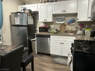 Photo #4: 2551892 Listing 