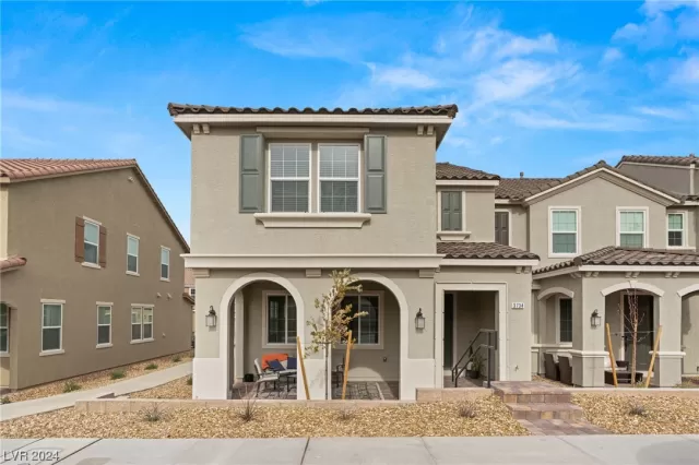 MLS: 2551894 Condo For Sale