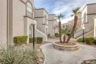 Photo #1: 2551907 Listing