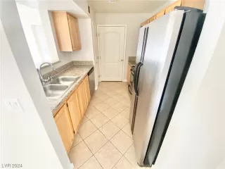 Photo #6: 2551915 Listing 