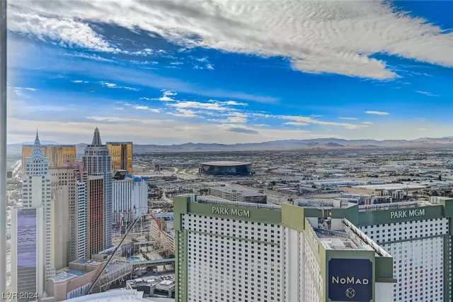 MLS: 2551916 Condo For Sale