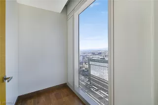 Photo #5: 2551916 Listing 