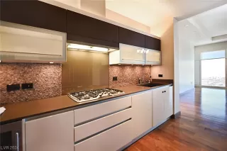 Photo #6: 2551916 Listing 